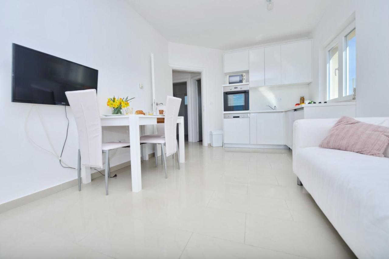 Apartments Verita Pakostane Exterior photo